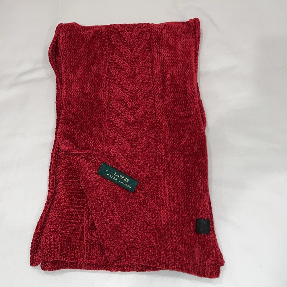 LAUREN RALPH LAUREN RED KNIT SCARF Super Soft Not bulky